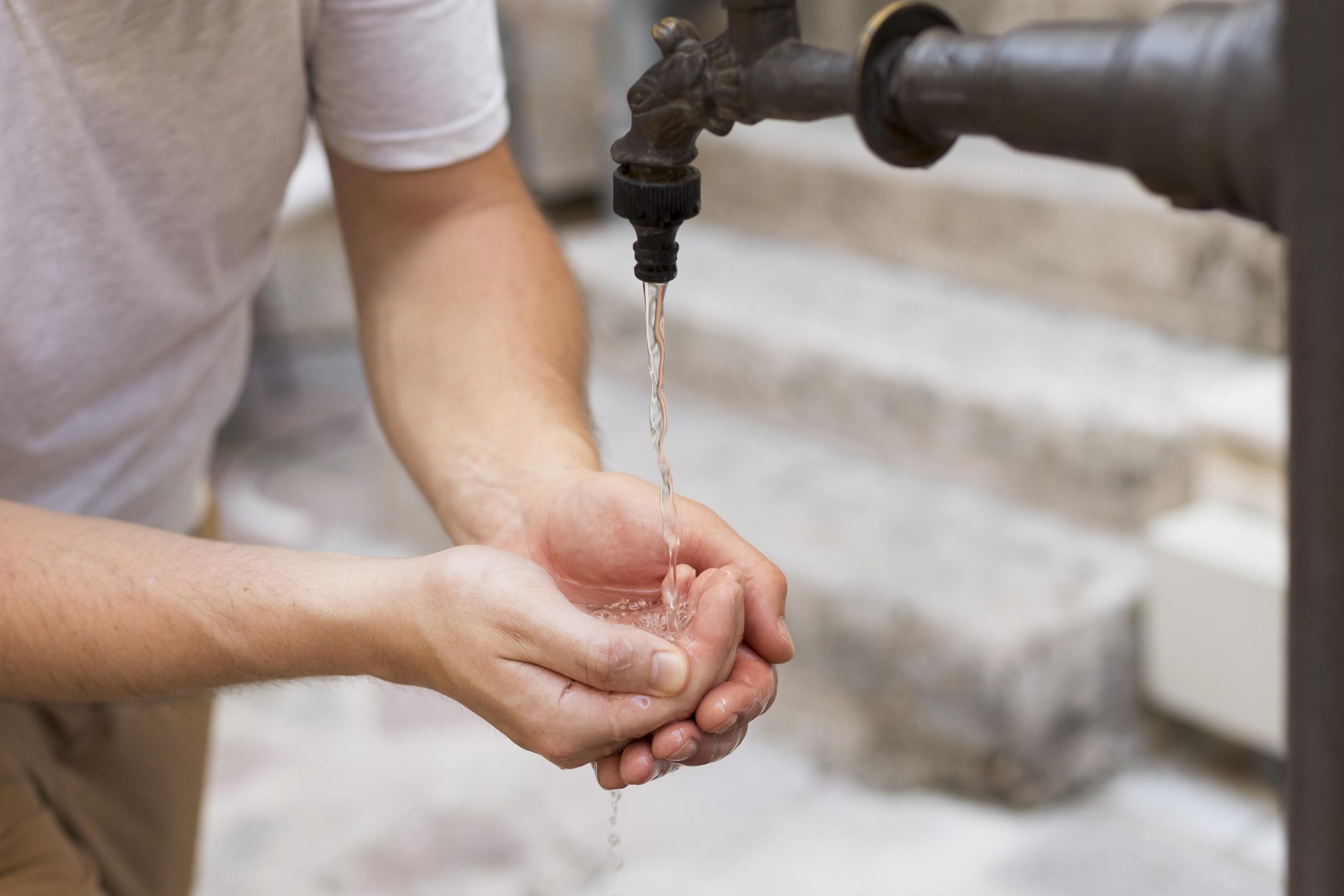 Racionamiento de agua en Bogotá: causas, impacto y soluciones